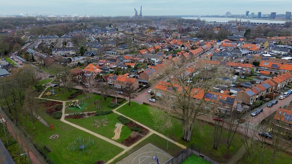 Medium property photo - Wethouder van Heldenstraat 34, 3181 VL Rozenburg